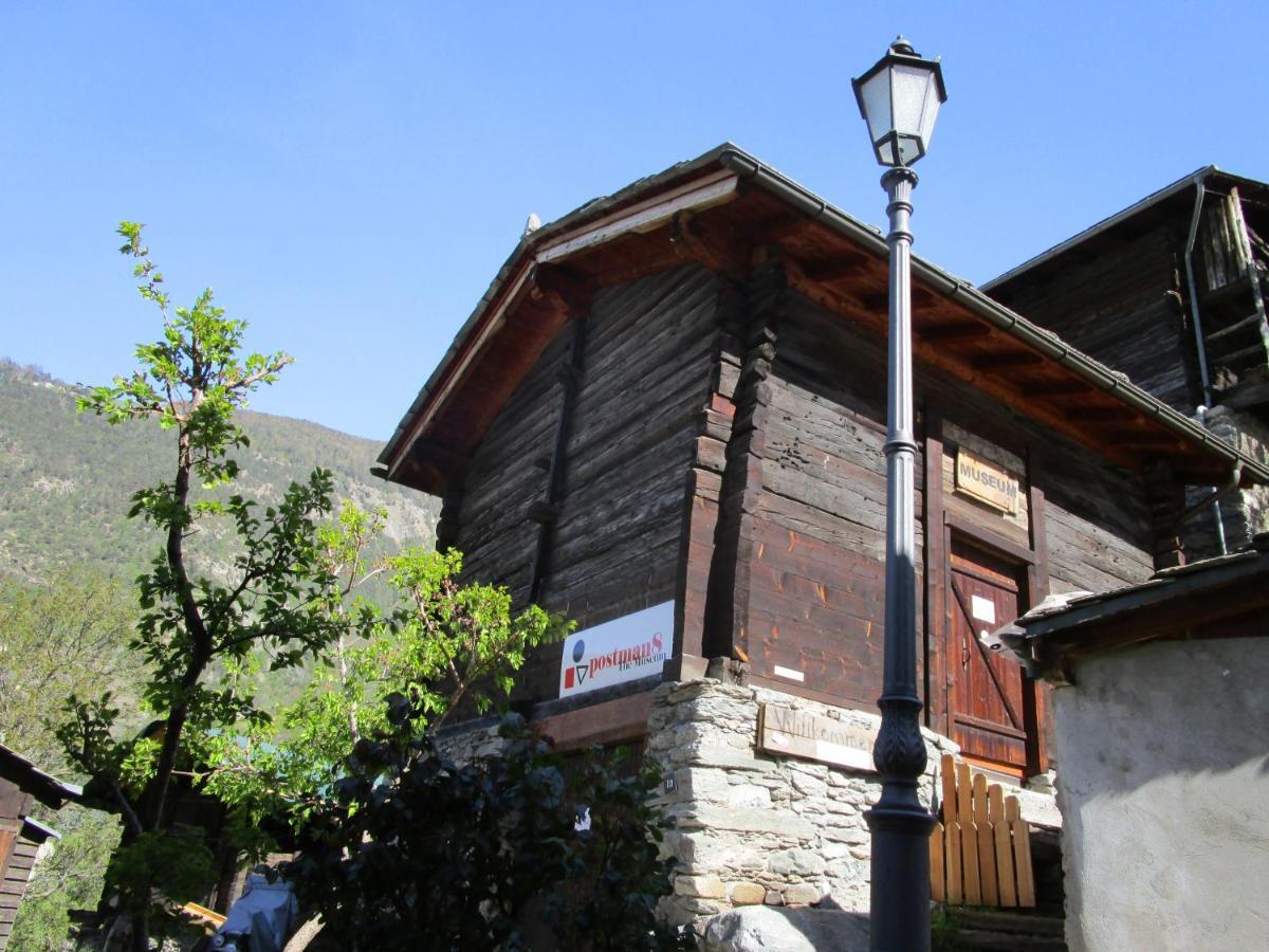 Postman8 - Bed And Breakfast Stalden Exteriör bild